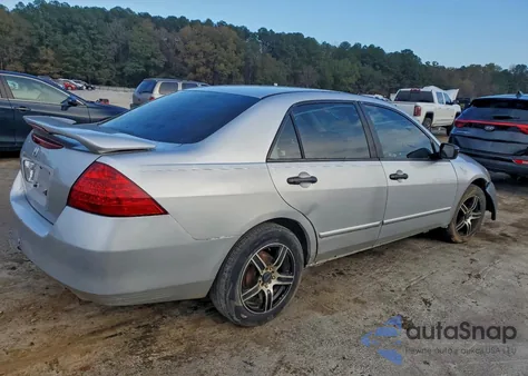 2006 Honda Accord Value из США, поврежденный, VIN 1HGCM56106A018288